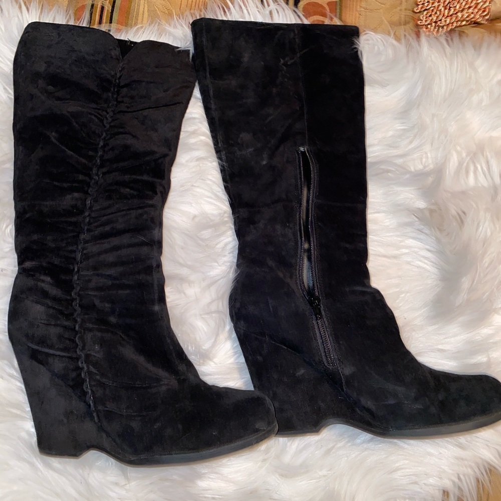 Mia black suede wedge boots